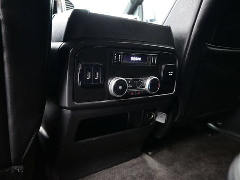 Used 2020 Ford Expedition Max Limited RWD image 30