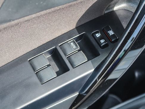 Used 2018 Toyota Corolla iM w/ Carpet Mat Package (TMS) image 27