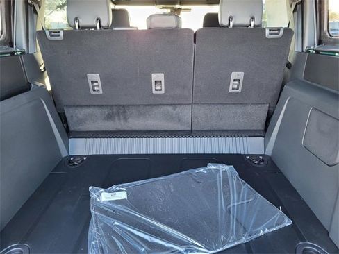 New 2025 Ford Bronco Big Bend w/ Black Diamond Package image 8