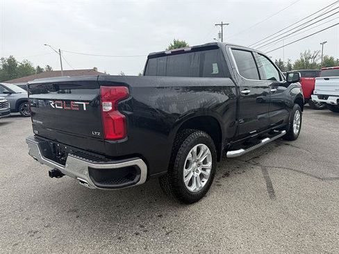 Used 2023 Chevrolet Silverado 1500 LTZ w/ Z71 Off-Road Package AWD/4WD image 4