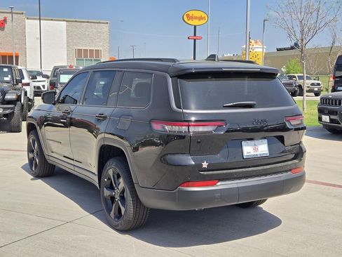 New 2026 Jeep Grand Cherokee L Limited w/ Limited Altitude Package RWD image 3