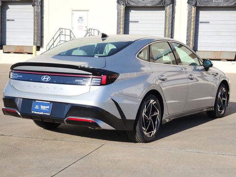 New 2026 Hyundai Sonata SEL FWD image 4
