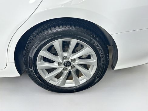 Used 2022 Toyota Camry LE image 11