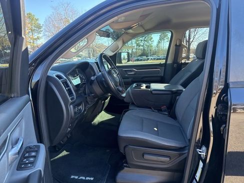 Used 2019 RAM 1500 Big Horn image 9