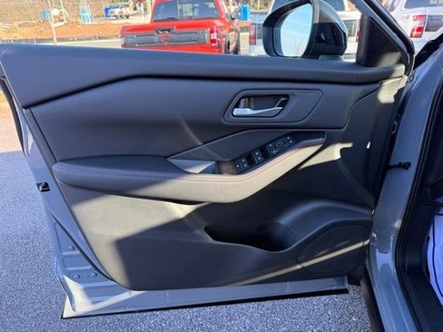 New 2026 Nissan Rogue SV image 9