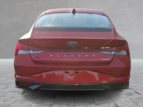Certified 2023 Hyundai Elantra Limited FWD image 5