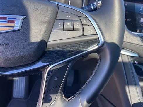 Used 2025 Cadillac XT5 Premium Luxury image 20