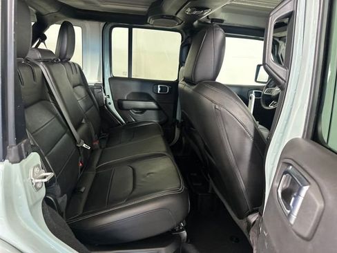 Used 2023 Jeep Wrangler Unlimited Sahara w/ Cold Weather Group image 27