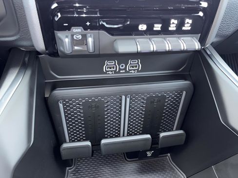 New 2026 RAM 2500 Laramie w/ Night Edition image 34