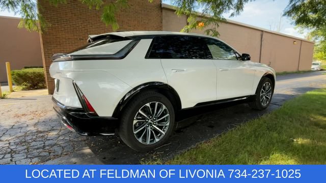 Used 2024 Cadillac Lyriq Sport w/ LPO, Floor Liner Package AWD/4WD image 8