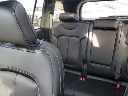 New 2025 Jeep Grand Cherokee Limited image 14