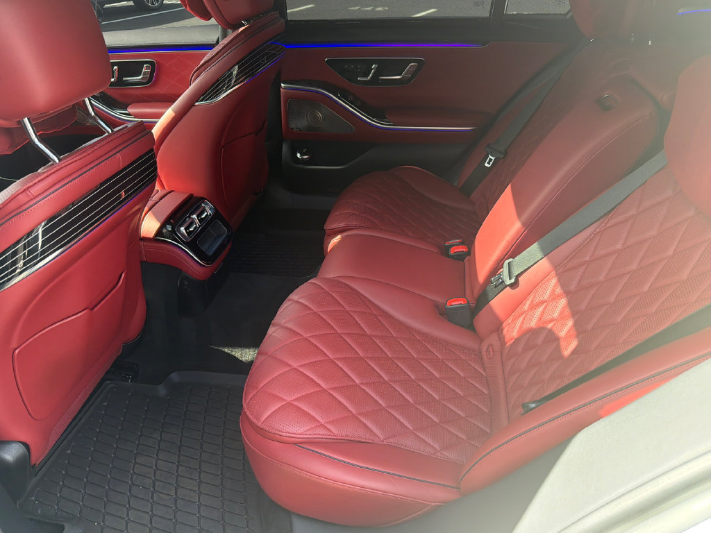 Used 2023 Mercedes-Benz S 580 4MATIC Sedan image 9