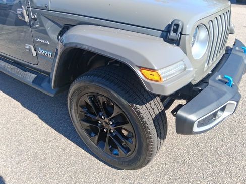 Used 2023 Jeep Wrangler Unlimited Sahara w/ Cold Weather Group image 8