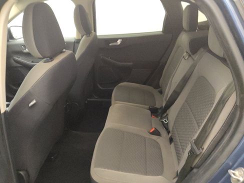 Used 2020 Ford Escape SE image 18