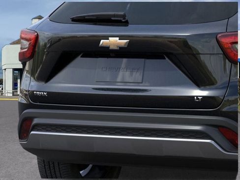 New 2026 Chevrolet Trax LT image 14