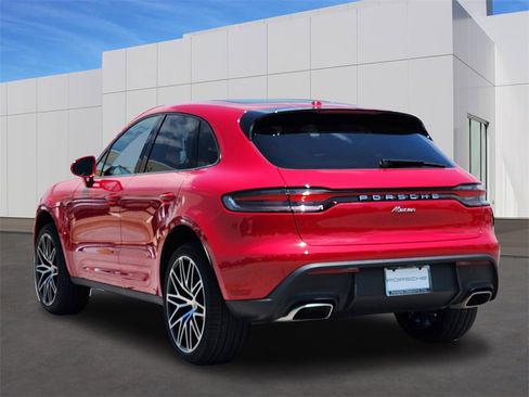 Used 2025 Porsche Macan image 35