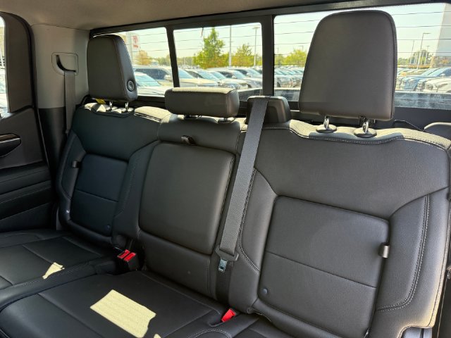 Used 2022 Chevrolet Silverado 1500 LT Trail Boss w/ LT Trail Boss Premium Package AWD/4WD image 30