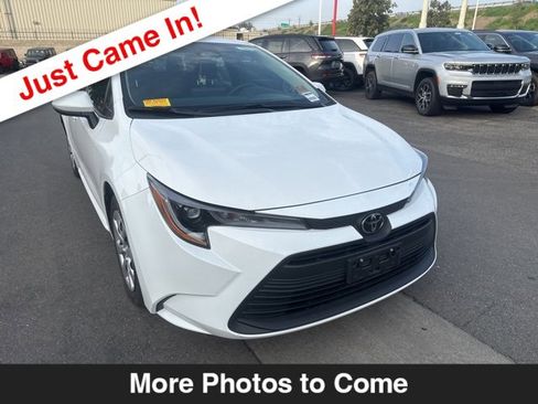Used 2025 Toyota Corolla LE image 8