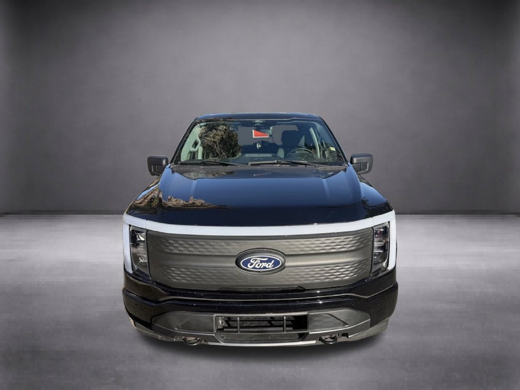 Used 2024 Ford F150 Lightning XLT AWD/4WD image 3