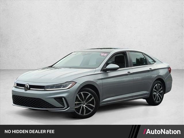 Used 2025 Volkswagen Jetta SE FWD image 1