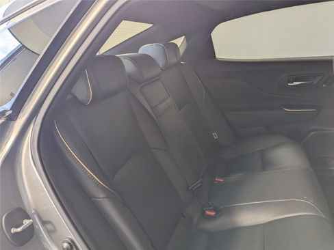 Used 2023 Toyota Crown Limited image 23