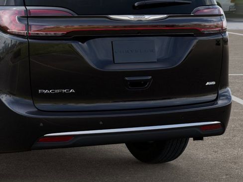 New 2026 Chrysler Pacifica Select image 13
