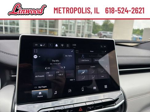 Used 2025 Jeep Compass Limited AWD/4WD image 21