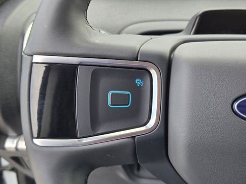 Used 2025 Ford Expedition Max Active AWD/4WD image 18