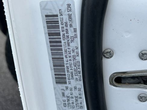 Used 2016 RAM 2500 Tradesman w/ Chrome Appearance Group image 24