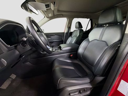 Used 2024 Honda Pilot Touring image 12