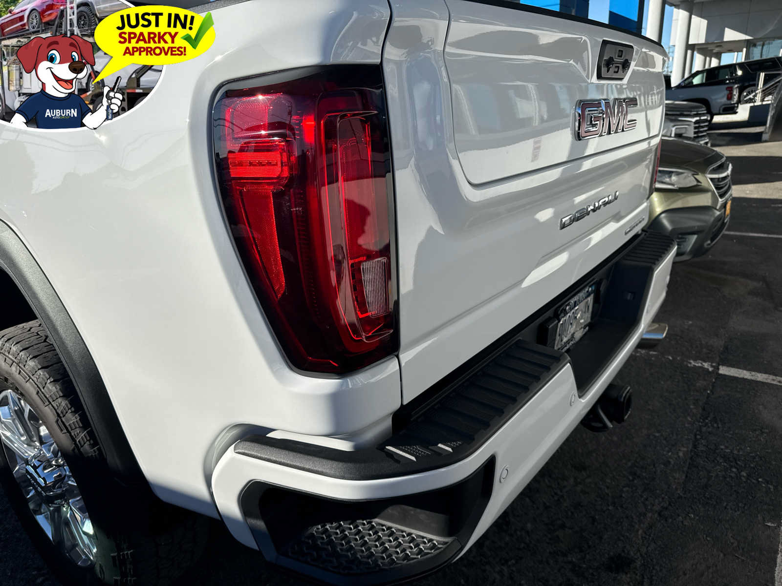 Used 2022 GMC Sierra 3500 Denali w/ Snow Plow Prep/Camper Package AWD/4WD image 5