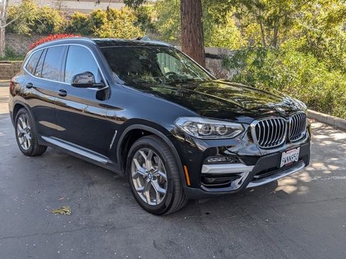 Used 2021 BMW X3 xDrive30e w/ Premium Package AWD/4WD image 3