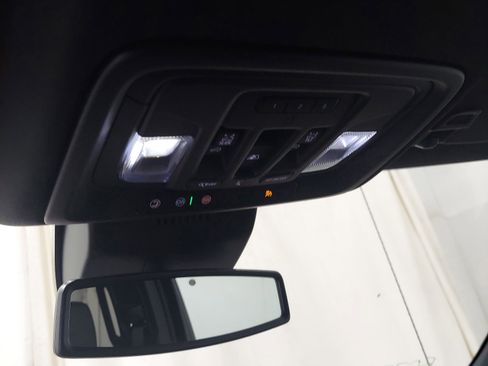 Used 2022 GMC Sierra 1500 AT4 w/ AT4 Preferred Package AWD/4WD image 14