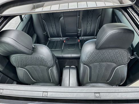 Used 2021 BMW 530e w/ Luxury Seating Package RWD image 14
