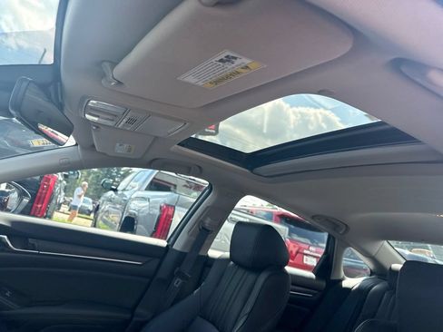 Used 2020 Honda Accord EX-L image 18
