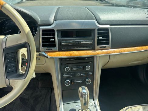 Used 2010 Lincoln MKZ FWD image 10
