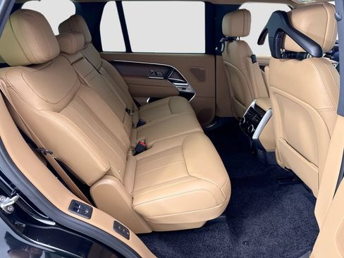 New 2026 Land Rover Range Rover Long Wheelbase SE AWD/4WD image 21