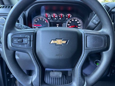 Used 2024 Chevrolet Silverado 2500 Custom w/ Custom Value Package image 14