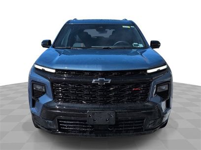 Used 2024 Chevrolet Traverse RS