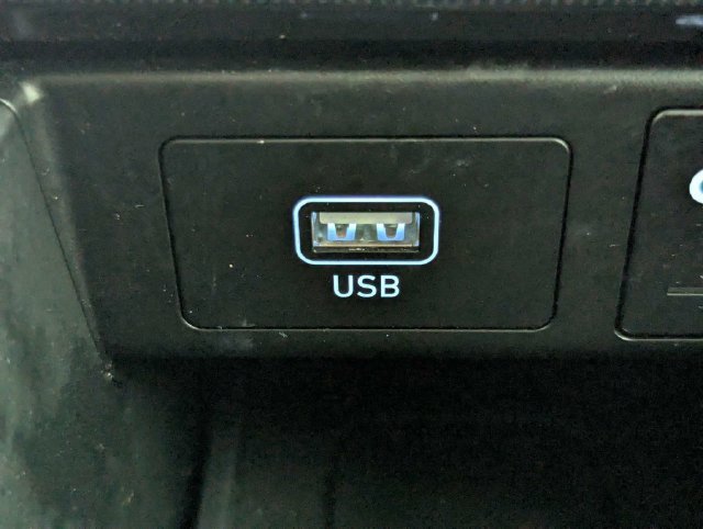 Used 2025 Hyundai Palisade Limited FWD image 24