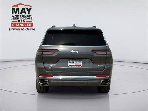 Certified 2021 Jeep Grand Cherokee L Overland w/ Luxury Tech Group IV AWD/4WD image 6