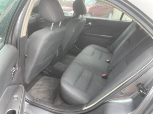 Used 2012 Ford Fusion SE FWD image 18