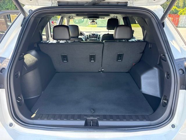 Used 2024 Chevrolet Equinox RS w/ RS Leather Package FWD image 15