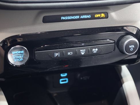 Used 2023 Ford Escape SE w/ PHEV Premium Package FWD image 22