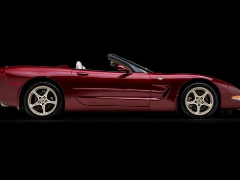 Used 2003 Chevrolet Corvette 50th Anniversary Edition w/ Preferred Equipment Group1 image 14