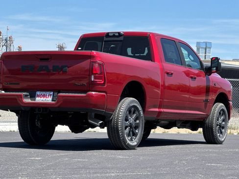 New 2026 RAM 2500 Laramie AWD/4WD image 3