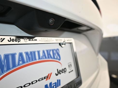 Used 2024 Jeep Grand Cherokee Altitude image 36