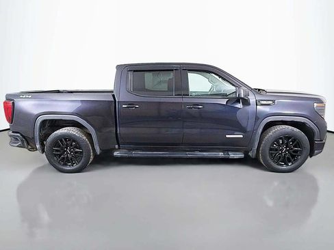 Used 2022 GMC Sierra 1500 Elevation w/ LPO, Elevation Black Package AWD/4WD image 15