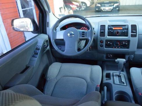 Used 2008 Nissan Frontier SE w/ SE Value Truck Pkg image 37