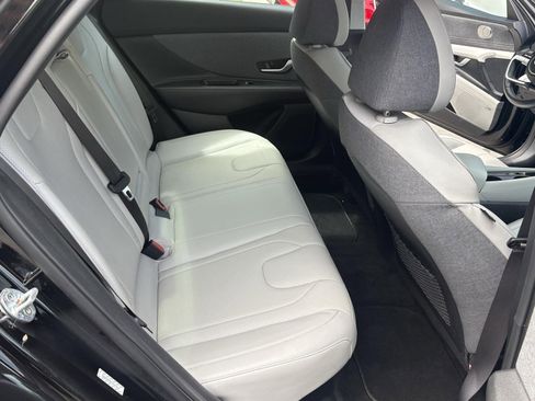 Used 2023 Hyundai Elantra Limited w/ Cargo Package image 23